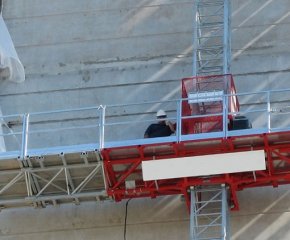 Фасадная платформа на колесном шасси Hek MS 3000