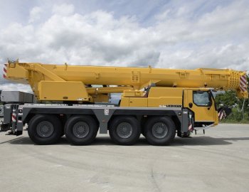 Автокран 70 тонн LIEBHERR LTM 1070-4.1